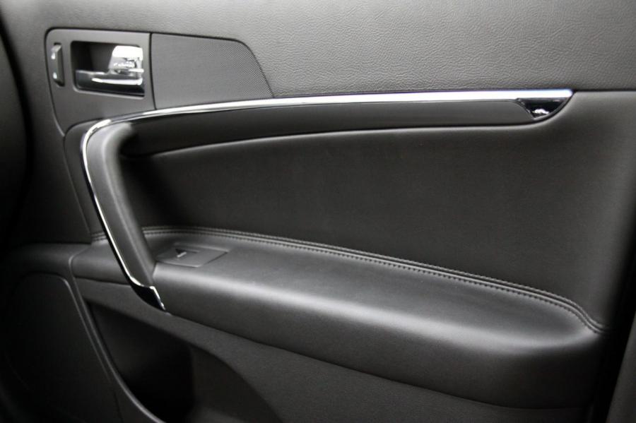  Lincoln MKZ 2010 года  (фото 11 из 211)